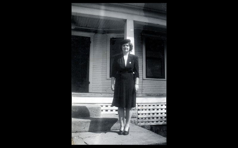 Jean at Home in Gentry County | Jean in front of her home in Gentry County in 1946.  (Courtesy of Jean JENNINGS Bartik Computing Museum)