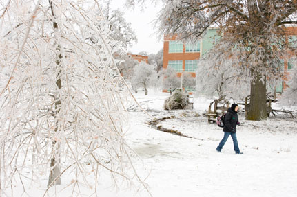 2007 Ice Storm at Northwest 2