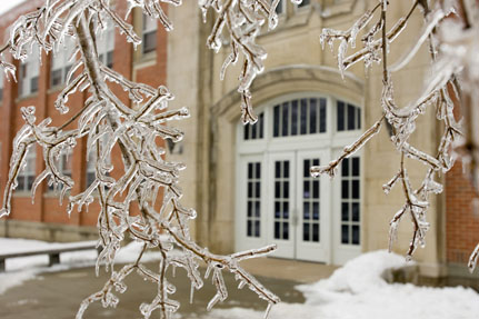 2007 Ice Storm at Northwest 6