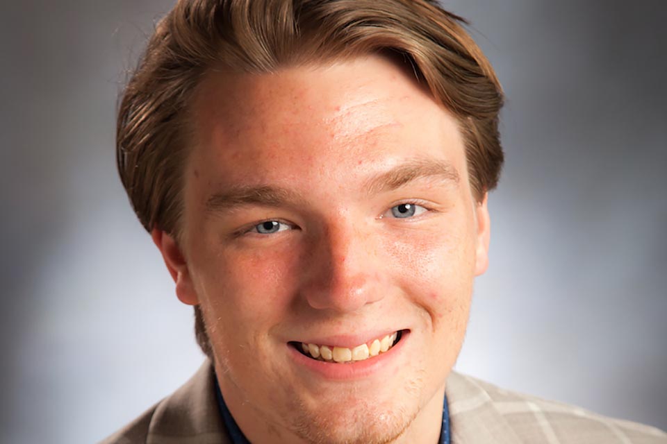 Kennedy’s dedication to student affairs earns him Northwest, Midwest, national student employment awards