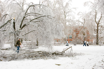 2007 Ice Storm at Northwest 12