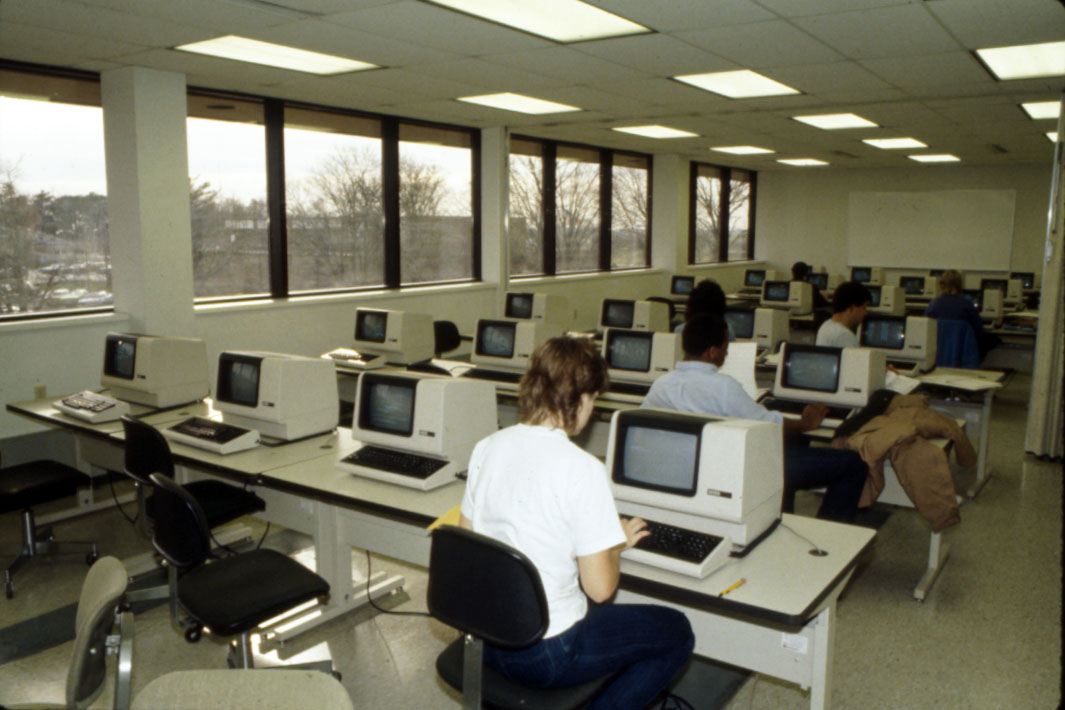 Students take advantage of a computing lab in the B.D. Owens Library.