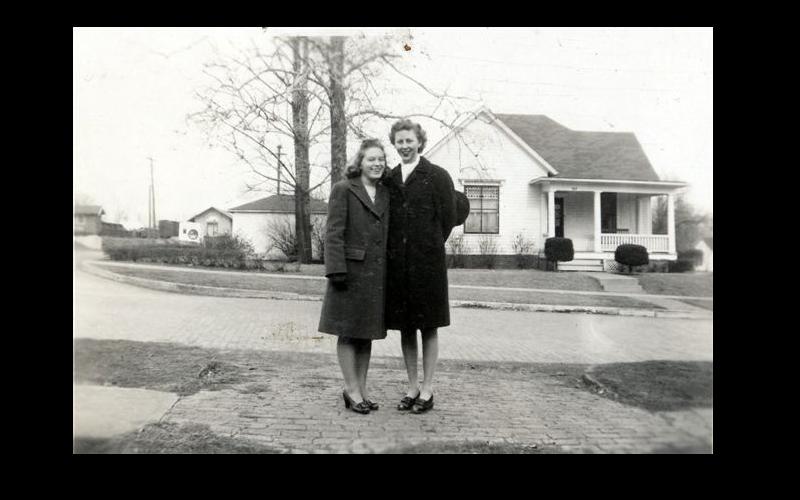 Jean's College Roommates | Jean shared an off-campus house with two other Northwest students. Left: Eulaine Fox. Right: Virginia "Ginger" McGinness. (Courtesy of Jean JENNINGS Bartik Computing Museum)