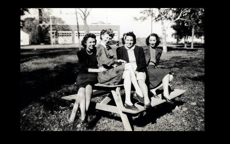 Jean's Campus Friends | Jean takes a picture of her roommate, Eulaine Fox, and some friends on the Northwest campus.  Left Center:  Eulaine Fox. (Courtesy of Jean JENNINGS Bartik Computing Museum)