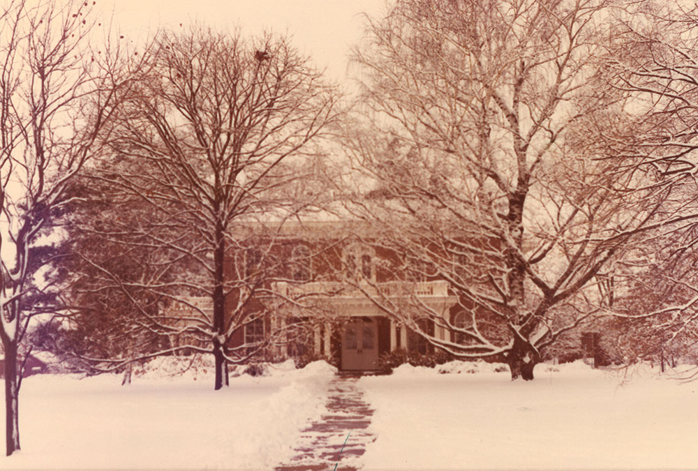A photo of the Gaunt House in 1977.