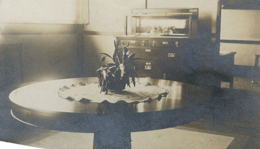 A typical living room in a student summer cottage at the Northwest Normal School.