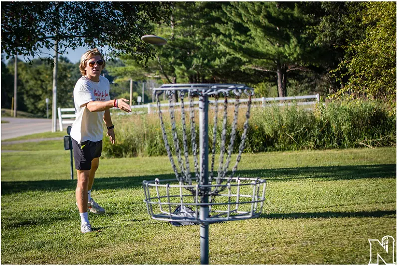 Intramurals: Disc Golf