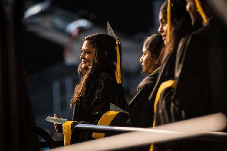 Last day to apply for winter graduation