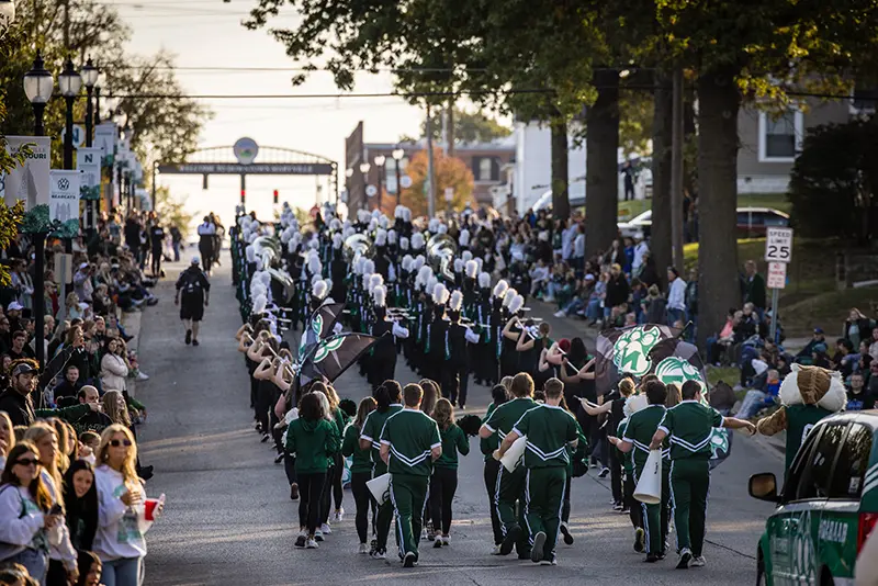 Homecoming: Parade