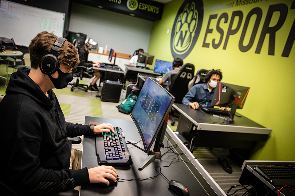 Northwest celebrates successful launch of esports, gaming space