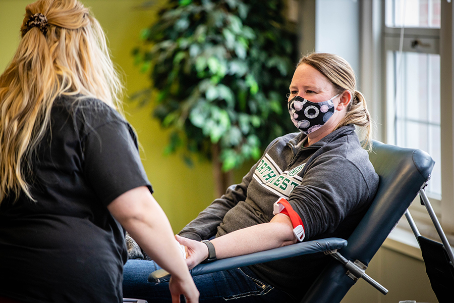 Student Senate annually sponsors fall, winter and spring blood drives in cooperation with the Community Blood Center to boost blood supplies in northwest Missouri. The fall blood drive is Oct. 26-28. (Photo by Todd Weddle/Northwest Missouri State University)