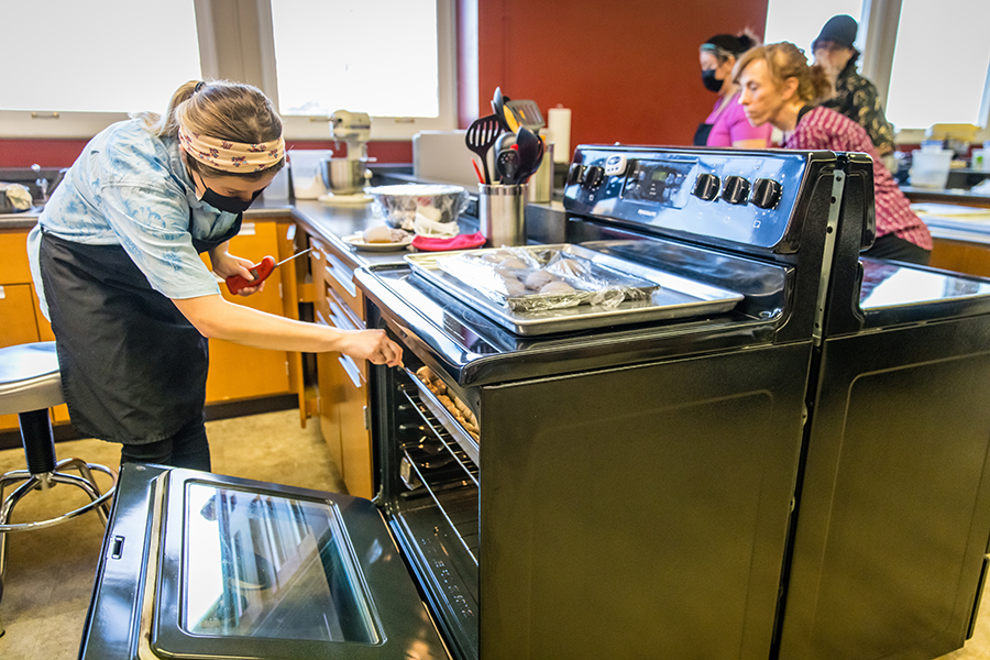 Each fall Northwest dietetics students plan and prepare a full dining experience for patrons of their Friday Night Café. The program provides students with valuable profession-based training, and patrons learn about varied cuisines and cultures. 