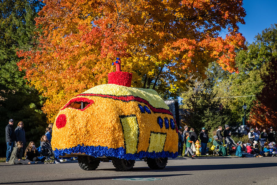 Alpha Sigma Alpha, Sigma Kappa and Sigma Tau Gamma placed first in the jalopy competition.
