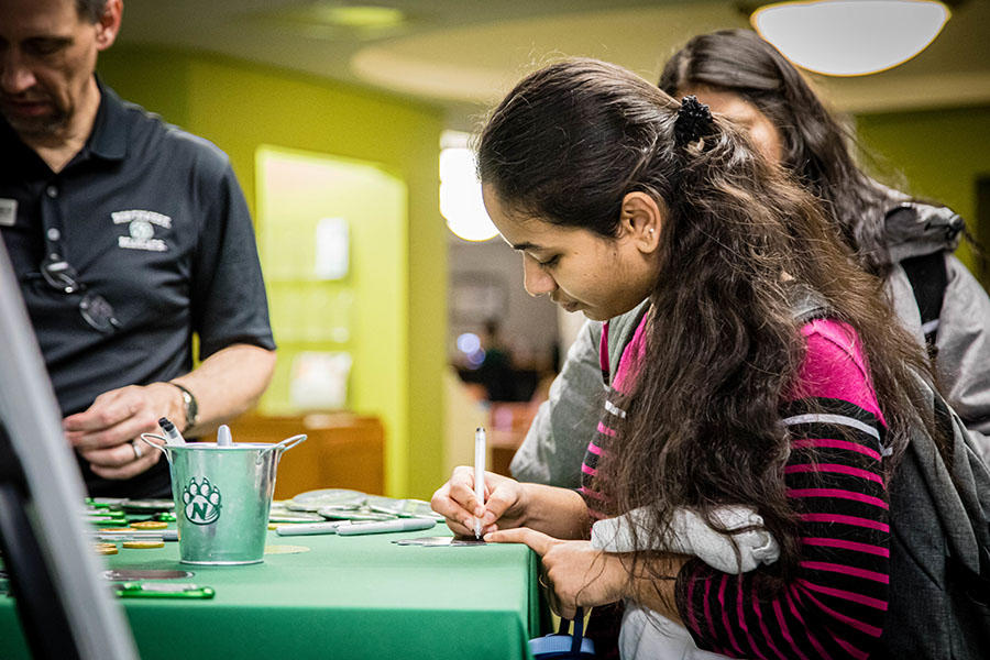 Northwest students again provided notes of gratitude last spring to alumni and friends who contribute to the University in support of scholarships, campus facilities and other initiatives during “Thank a Donor Day.” (Photo by Chandu Ravi Krishna/Northwest Missouri State University)