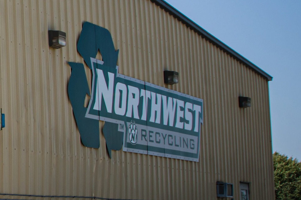 Recycling Center collecting donations for food pantries
