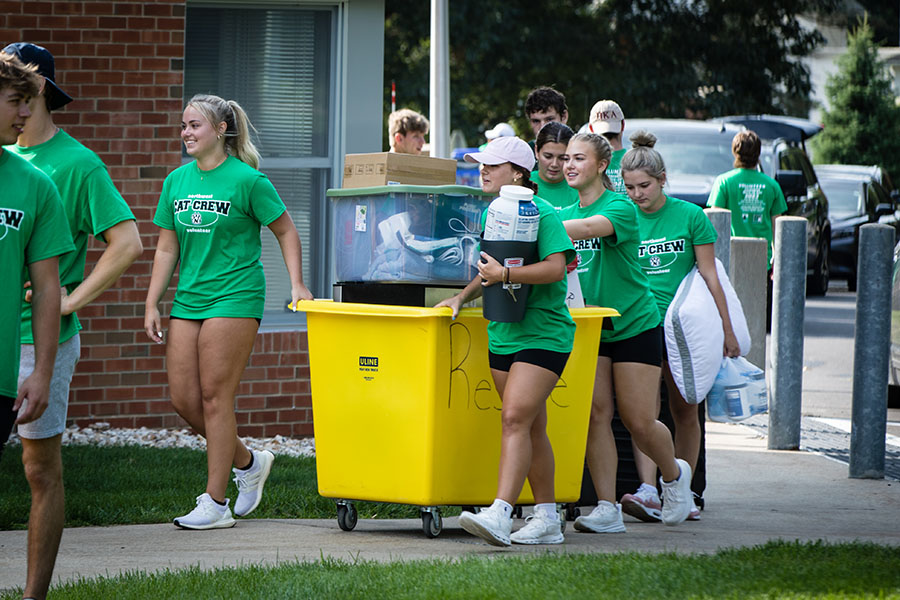 Northwest's Cat Crew offers support to families during move-in day and helps new students transfer their belongings into residence halls.