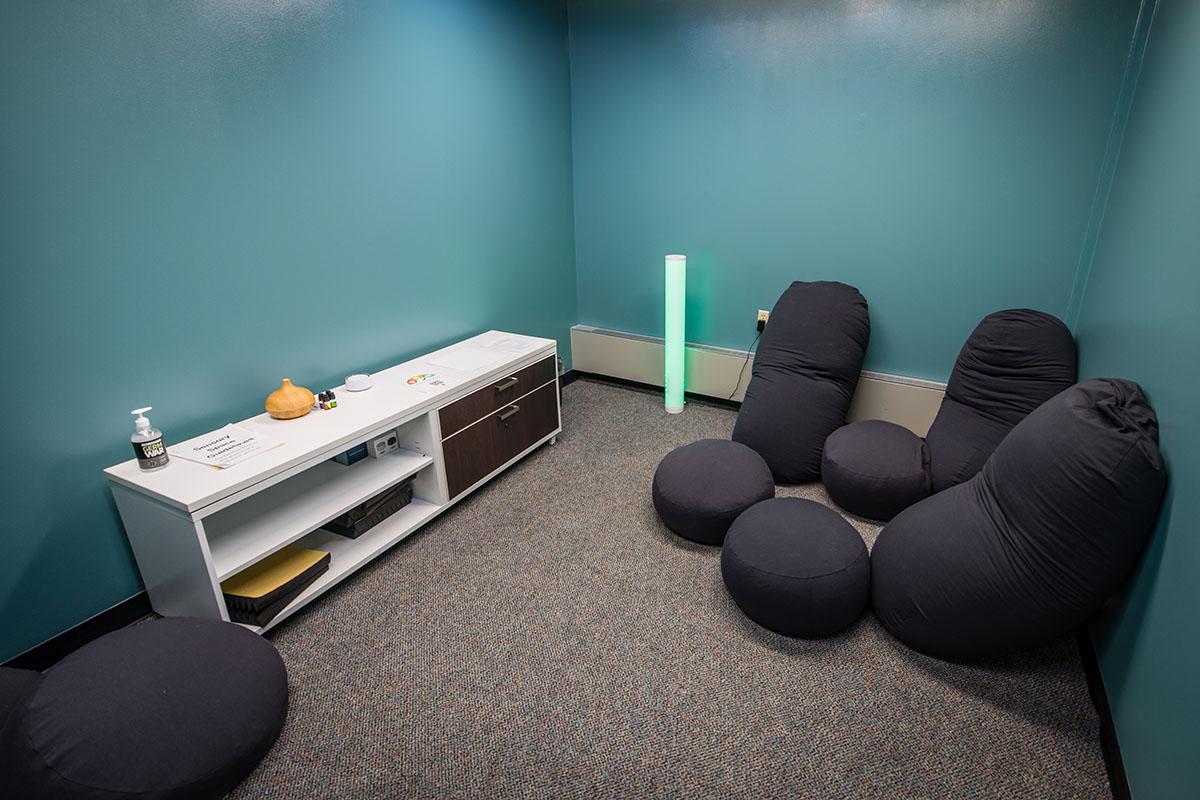 A new sensory room in the B.D. Owens Library is furnished with soft seating, lighting options, an aroma diffuser and a noise machine to help students reduce anxiety. (Photo by Lilly Cook/Northwest Missouri State University)