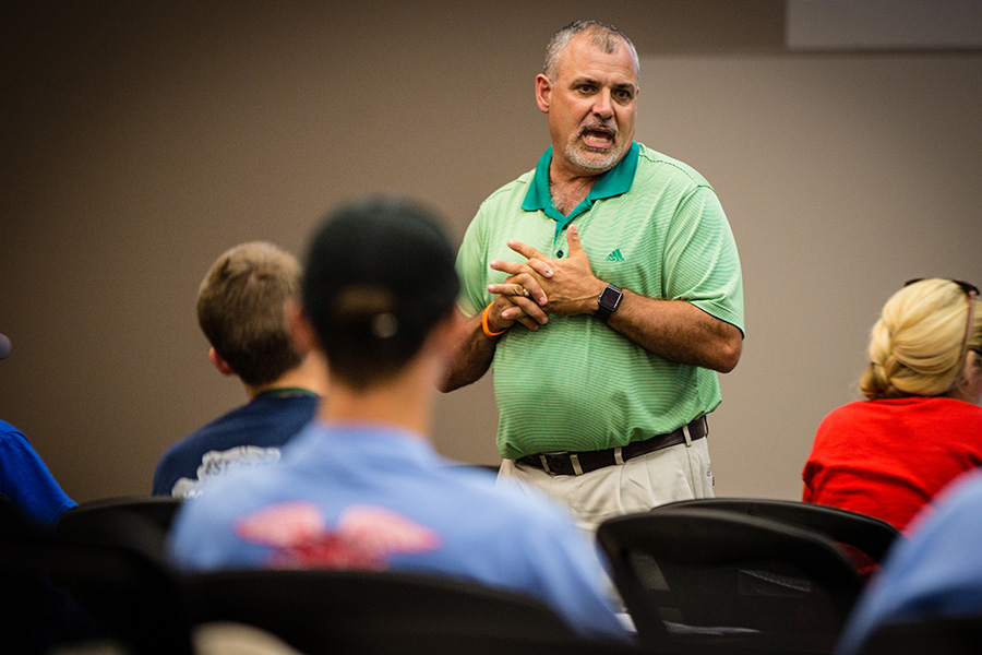 Dr. Rod Barr