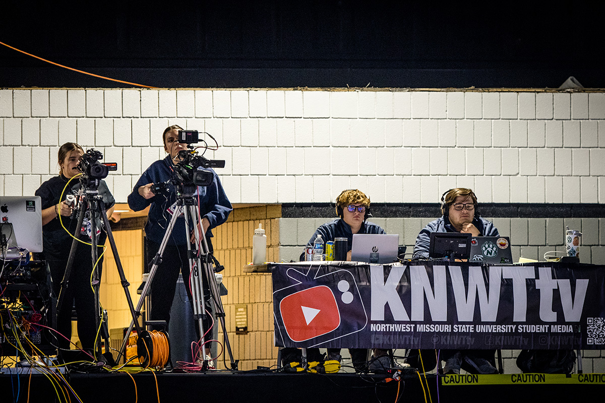 Northwest student media members reported from the MIAA volleyball tournament last fall. (Photo by Todd Weddle/Northwest Missouri State University)
